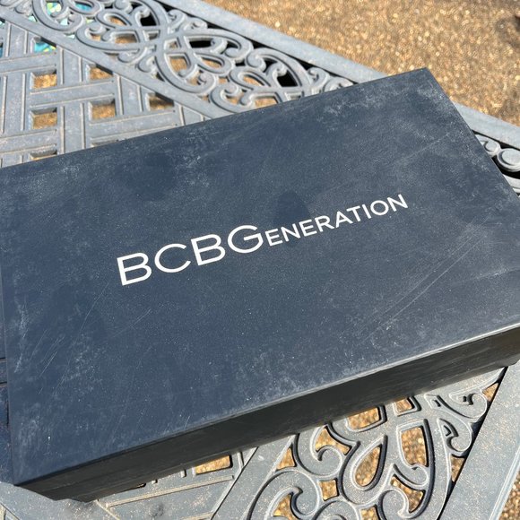 BCBG Generation Booties Heels Pailie-X Burgundy Size 6.5 M - Picture 2 of 5